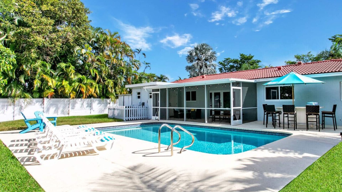 Dania Beach Villa | Luxury 5 Villa Heated Pool near Beach & Casino