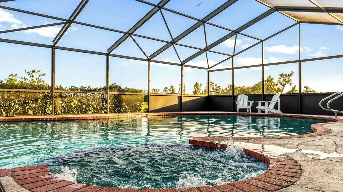 Whitfield House | Luxury 5BR/4BA |Pool & Spa + Pickleball, Golf View