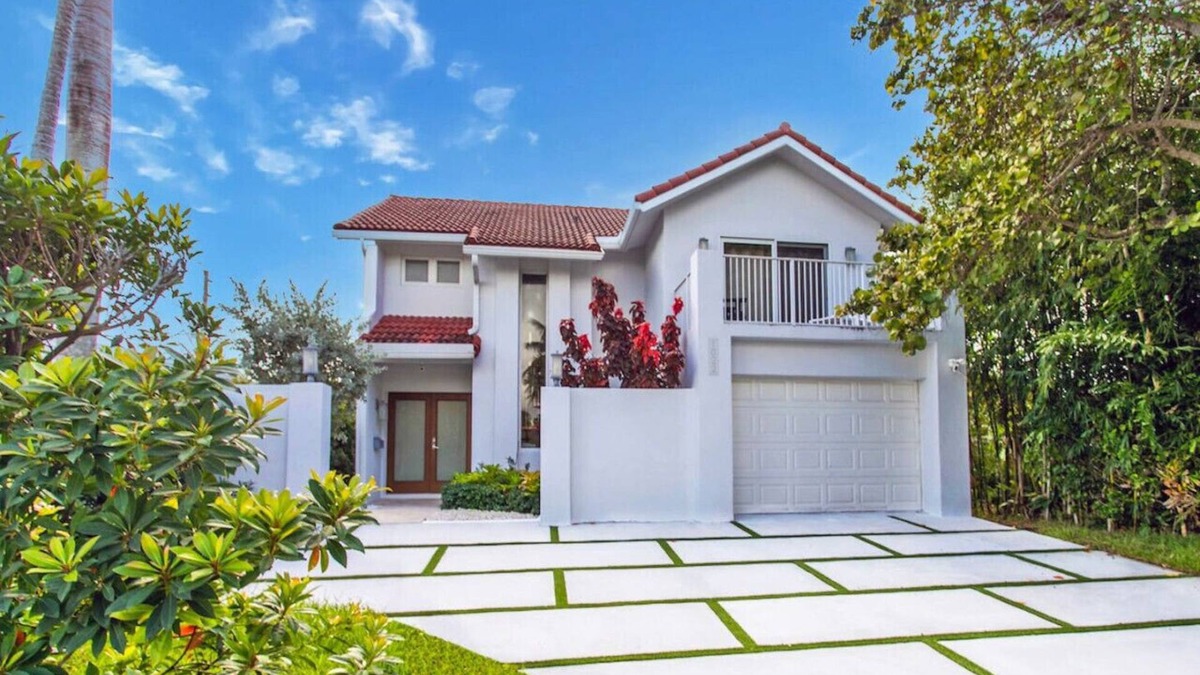 South Lake Villa | Luxury 5BR Villa Heated Pool & Entertainment Room