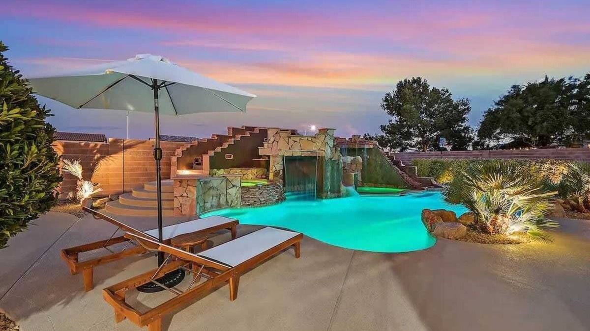 Henderson Villa | Luxury 5BR Villa | Pool, Hot Tub, RV Friendly