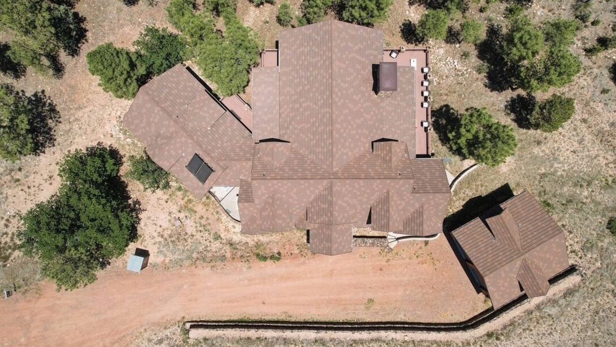 Heber House | Luxury 7‑Bed Forest Lodge 4.5 Acre Private Estate Fireplaces & Views