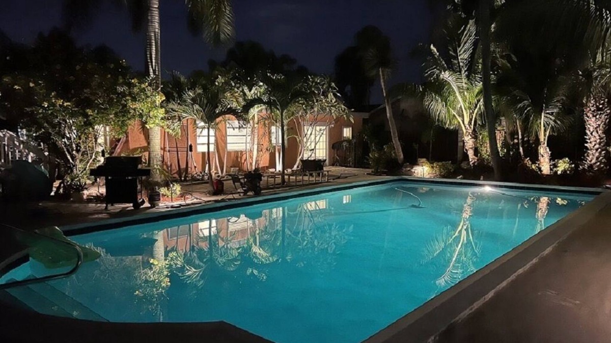 Boynton Beach House | Luxury 7 Bedroom 5 Bath Mini Resort with Pool in Backyard Tropical Paradise!