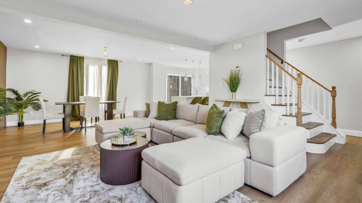 Wyandanch House | Luxury and Affordable Family Home