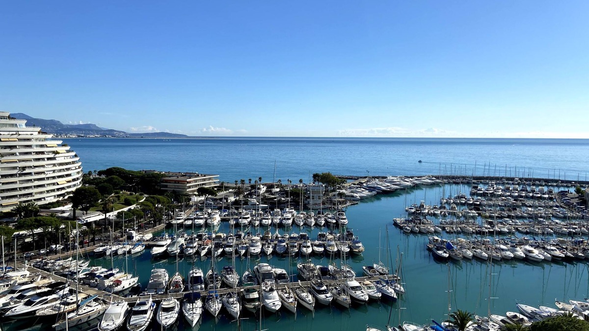 Villeneuve Loubet Beach Condo | Luxury and Safety on the Cote d'Azur - 1BR Condo in Marina Baie des Anges