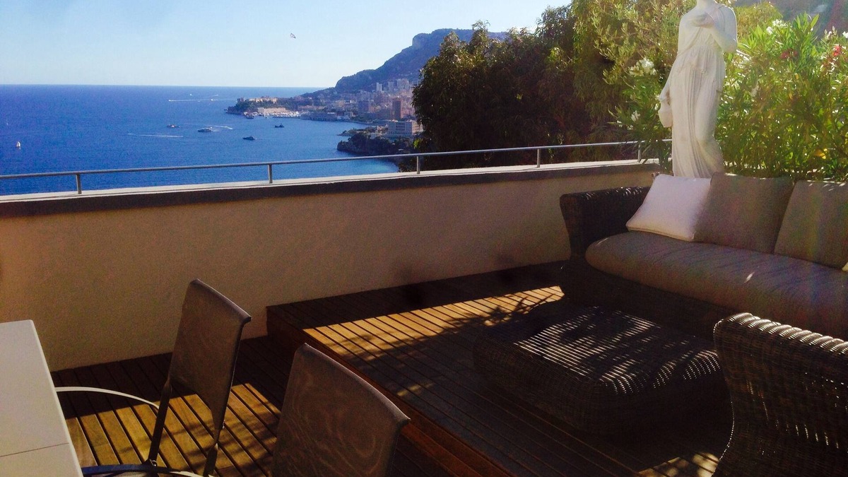Roquebrune-Cap-Martin Apartment | Luxury apartment with swimming pool and breathtaking view of Monaco