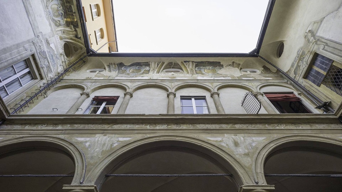 Historic Center Apartment | Luxury apartment in an 18th century building, very central but quiet