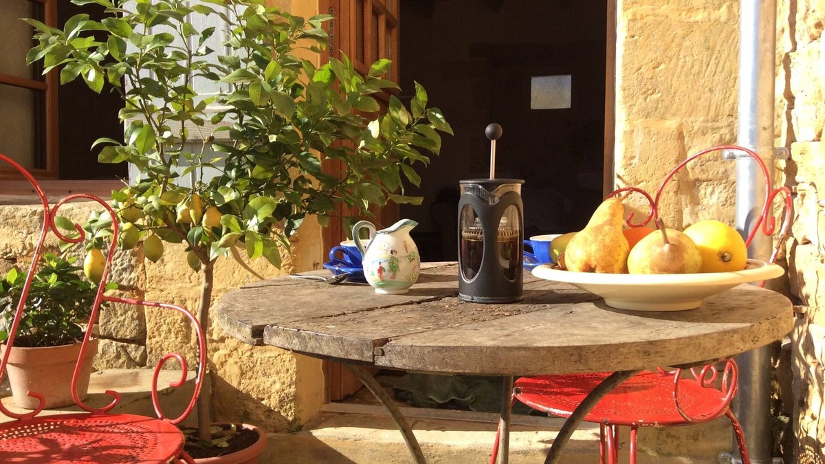 Daglan Apartment | Luxury Apartment 'Just For Two' In Authentic Hilltop French Village near Domme