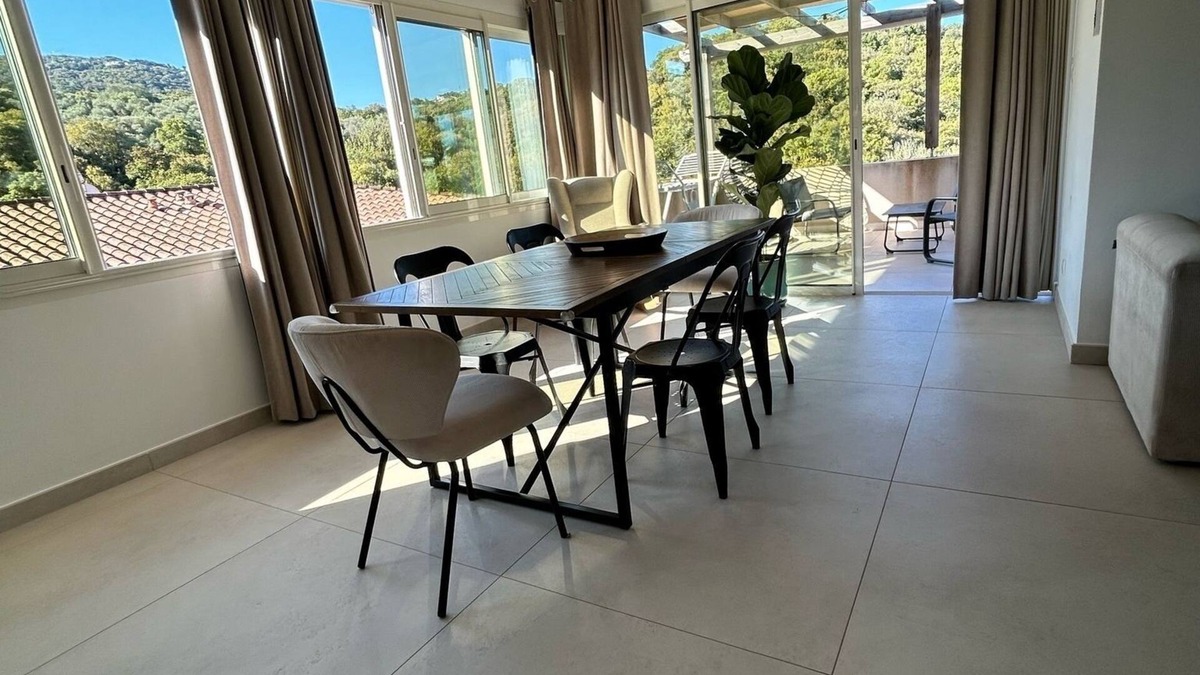 Grand Valinco Apartment | Luxury apartment just outside Propriano.