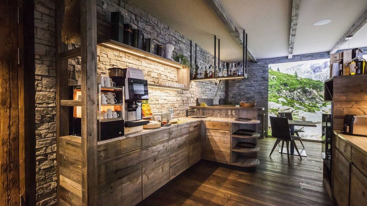 Lutago Apartment | Luxury Apartment Lodge with Terrace, Mountain View and Spa Access