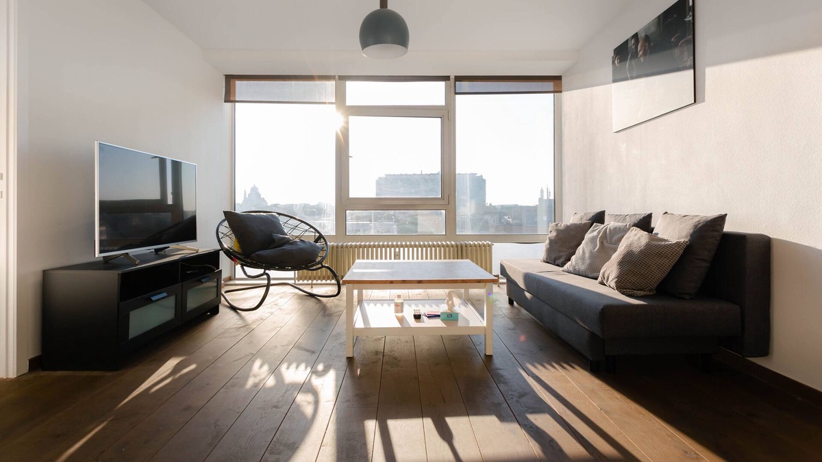 Sint-Jans-Molenbeek Apartment | luxury apartment near Tour & Taxis for 2-5 with a 270 ° panoramic view