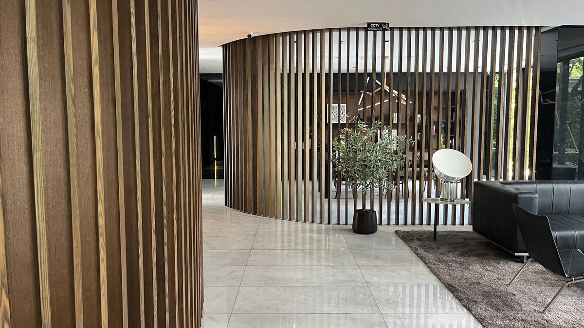 Sanam Pao Apartment | Luxury apartment next to BTS skytrain ARI. Lovely&lively prime area of Bangkok