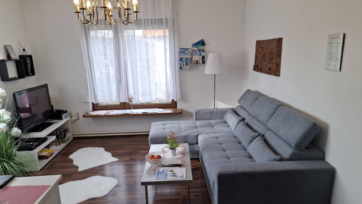 Villach Apartment | LUXURY APARTMENT Quiet location, 10min. to the center. Close to lakes + ski areas.