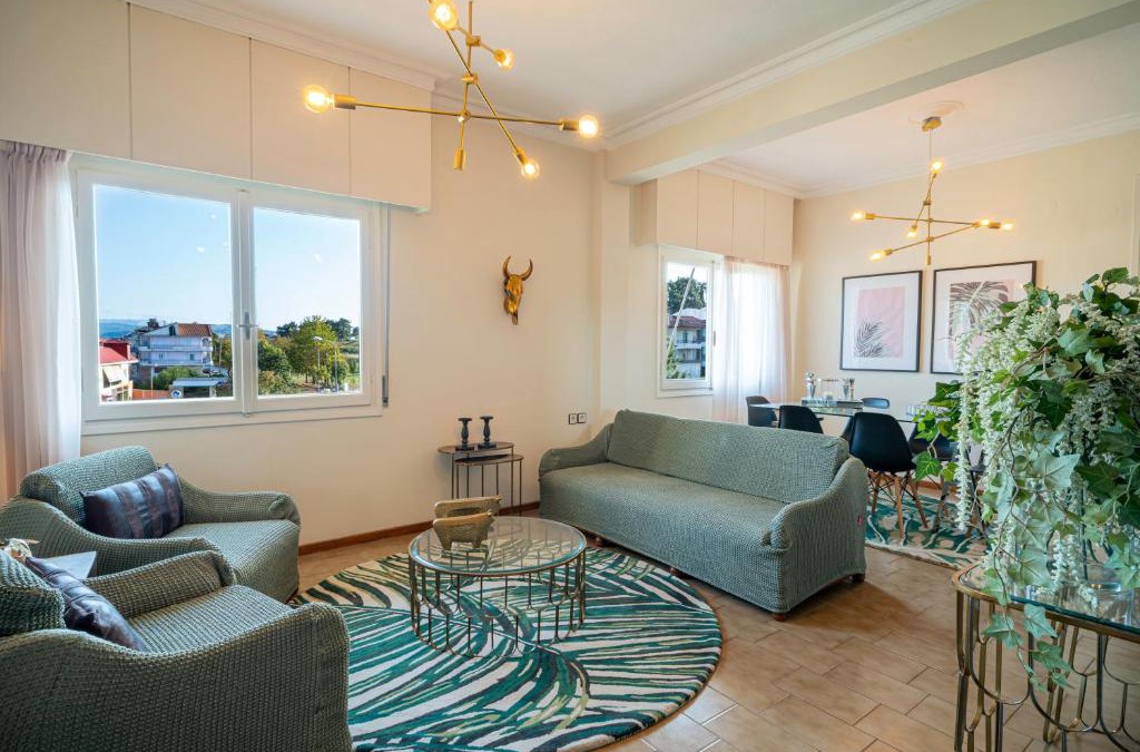 Ioannina Apartment | Luxury apartment Vol 1 with 3 bedrooms close to the lake