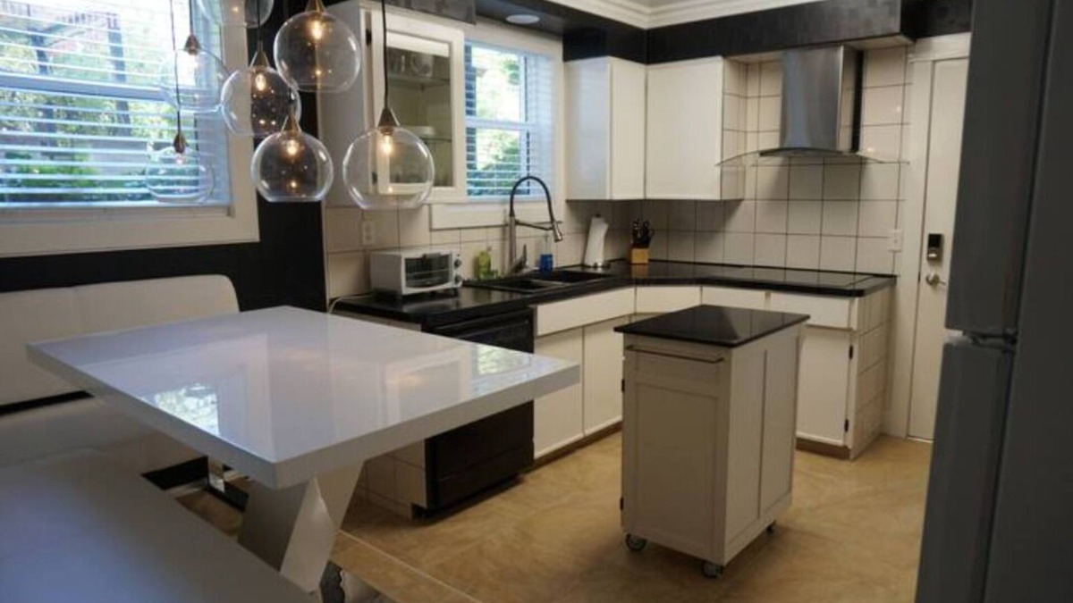 Kalamazoo Apartment | Luxury Apartment with Patio