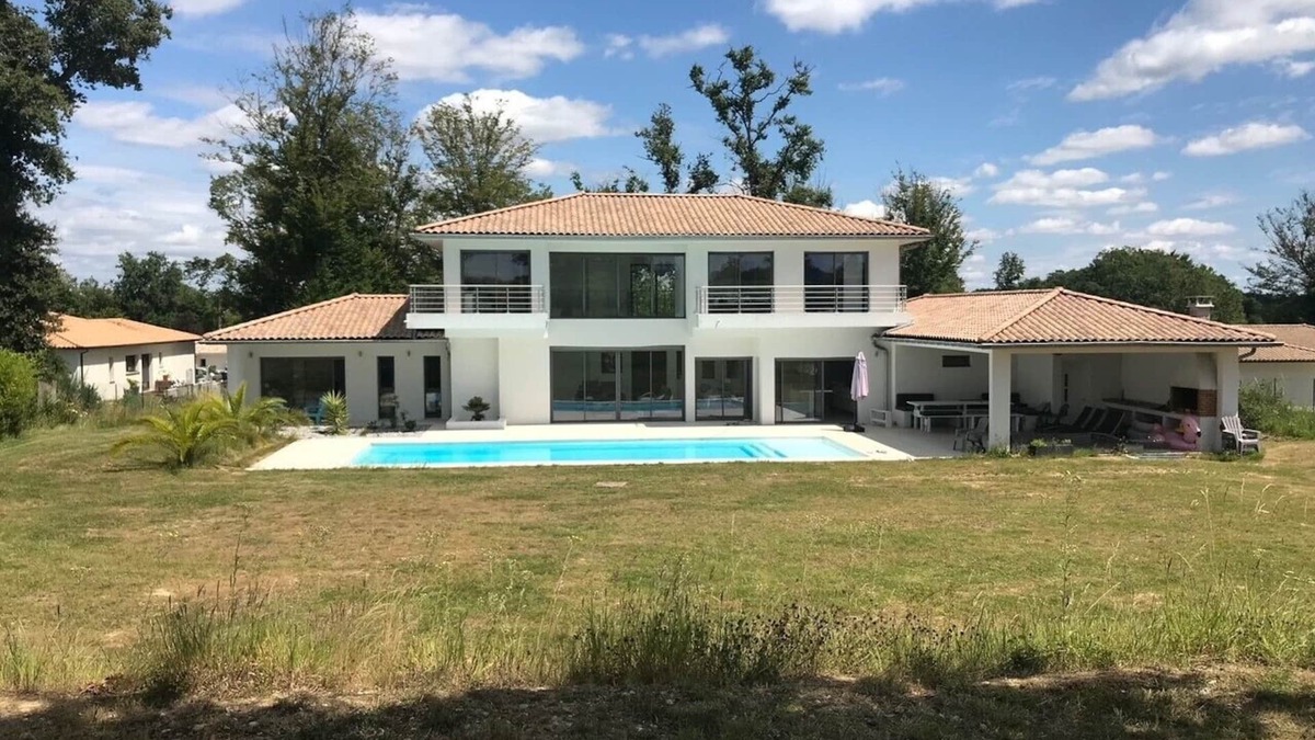 Cenac House | Luxury Architect Villa in the heart of vineyards near Bordeaux