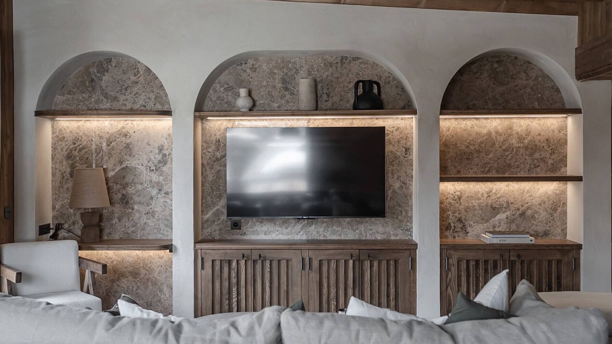 Le Cret Apartment | Luxury at the Slopes with Exclusive Service
