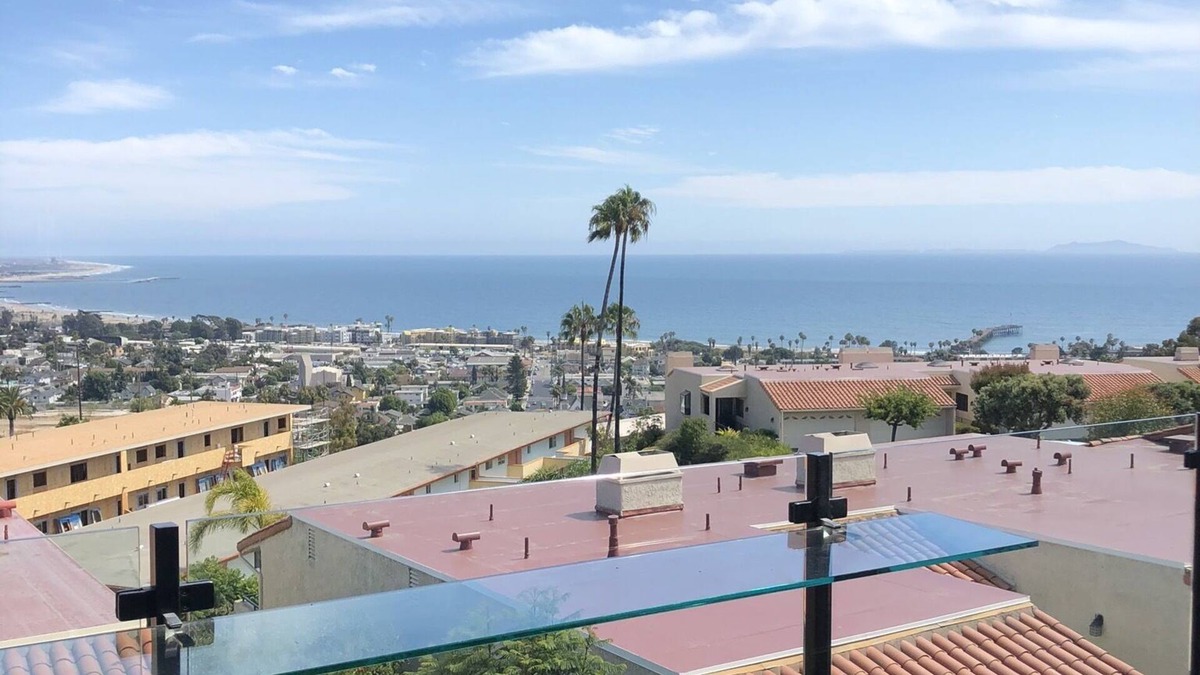 Ventura Condo | Luxury Beach Condo in Sunny Ventura, Ca monthly rentals only