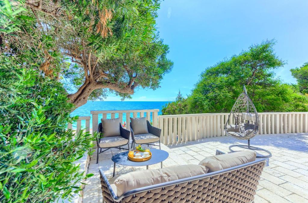 Ivan Dolac Apartment | Luxury beach