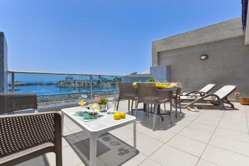 Playa de Mogan Apartment | Luxury BeachFront Mogan