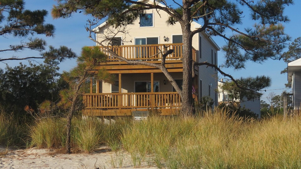 New Point House | Luxury Beachfront Home on Soft White Sand Beach