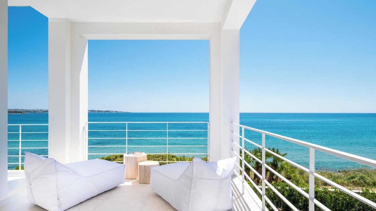 Arenella Villa | Luxury beachfront villa with infinity pool - Arenella, Syracuse