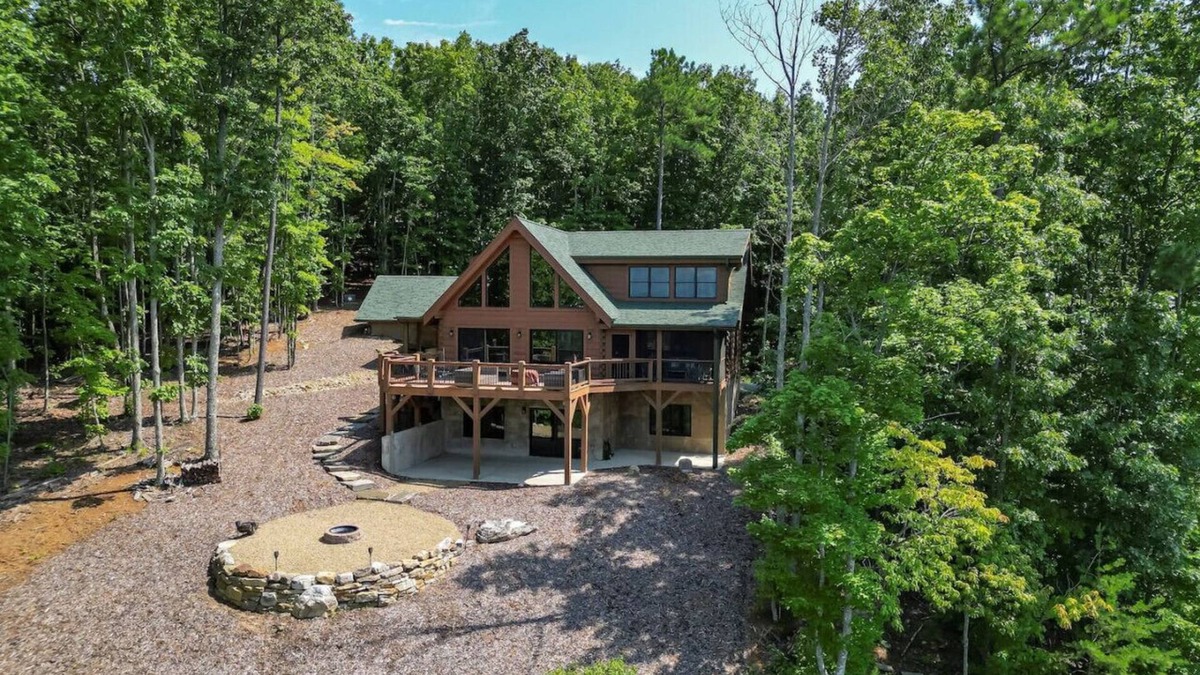 Vein Mountain Cabin | Luxury Cabin-Big Views Hot Tub Fire Pit