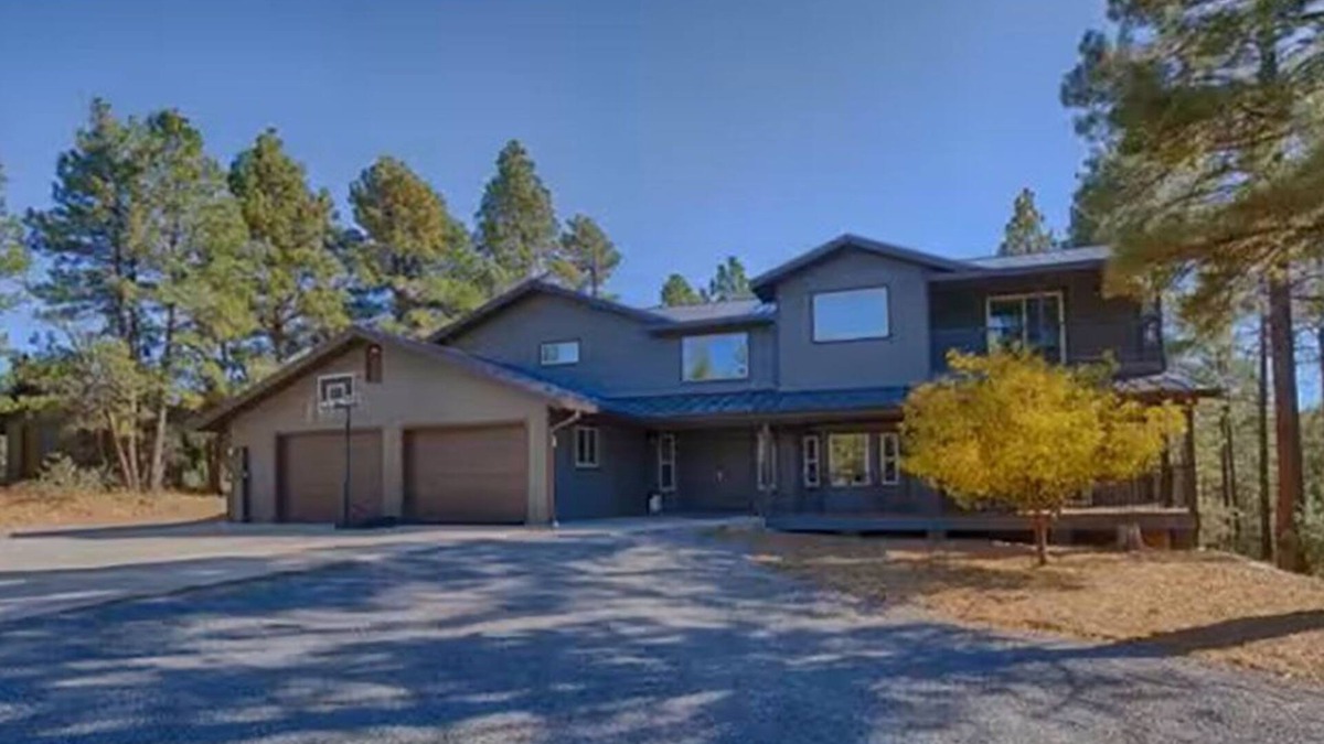 Show Low House | Luxury Cabin for all ages in charming Show Low!