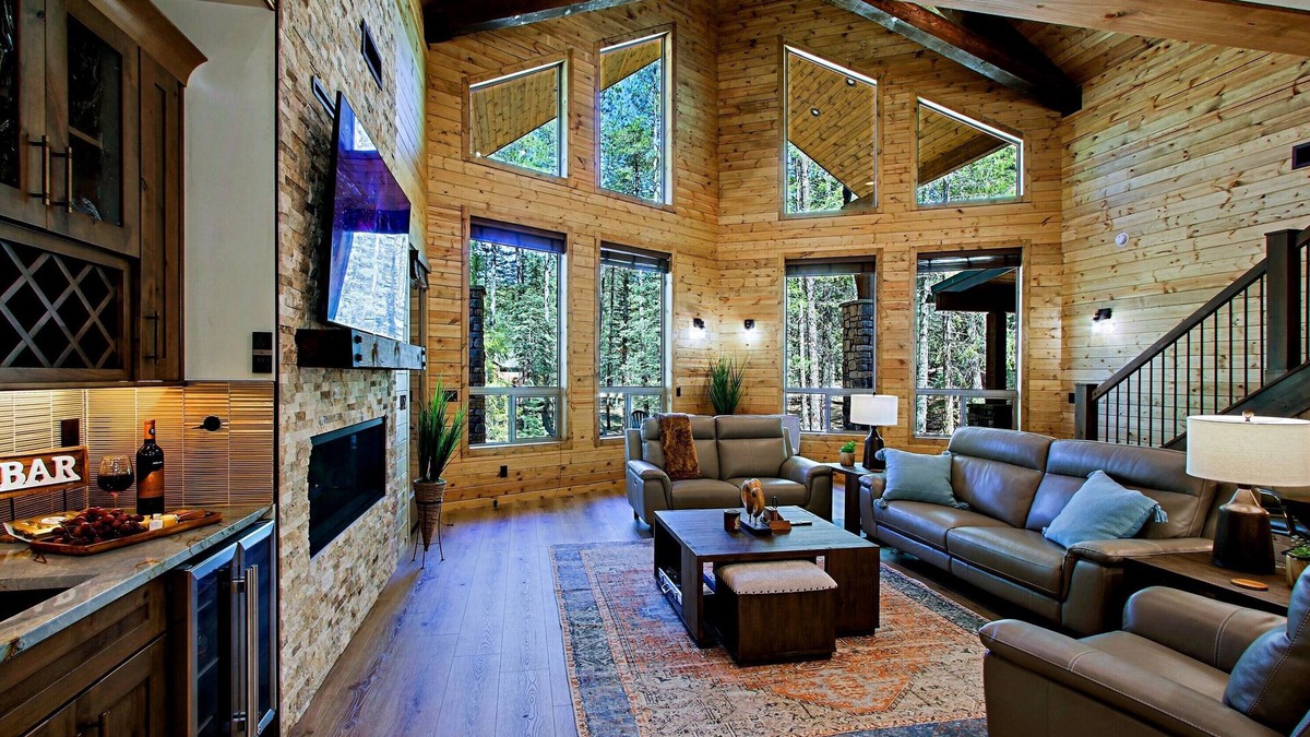 Potato Patch Cabin | Luxury Cabin in a woods! Private location 7000 ft elevation, 4 seasons!