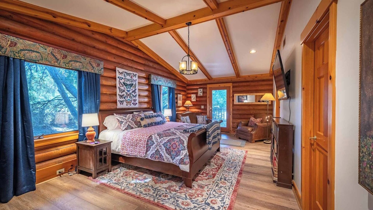 Nipomo House | Luxury Cabin in the Woods, near 3 Golf Courses.
