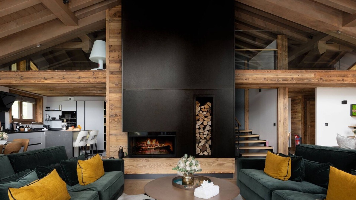 Courchevel Ski Chalet | Luxury chalet at the entrance of le Belvédère