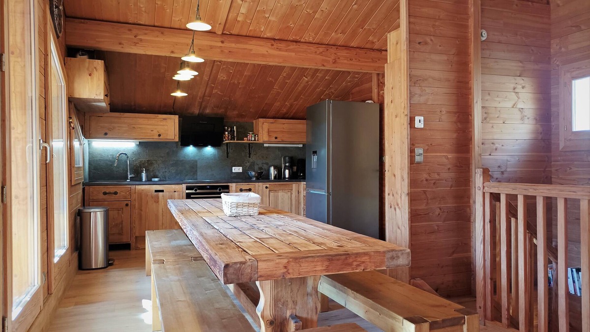 Saint-Marcel Ski Chalet | Luxury chalet - Sauna - Jacuzzi - Wifi - Insert - in the heart of the 3 Valleys