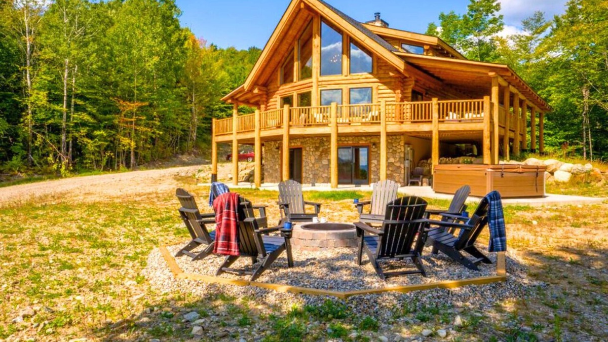 Sunday River Area House | Luxury Chalet w/Hot Tub & Mountain Views