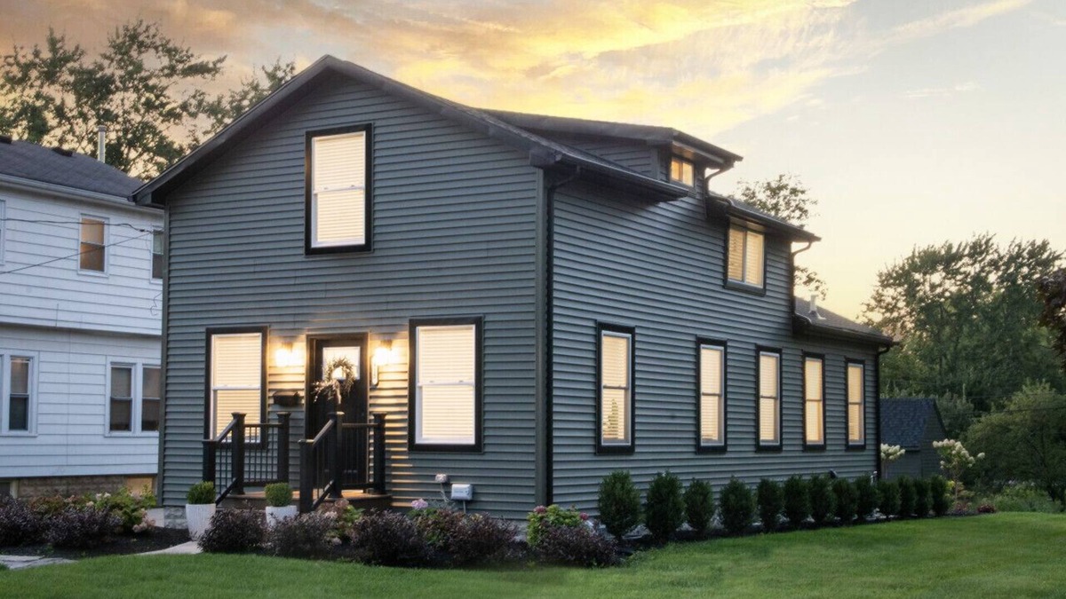 Perrysburg Apartment | Luxury & Charm in Downtown Perrysburg!