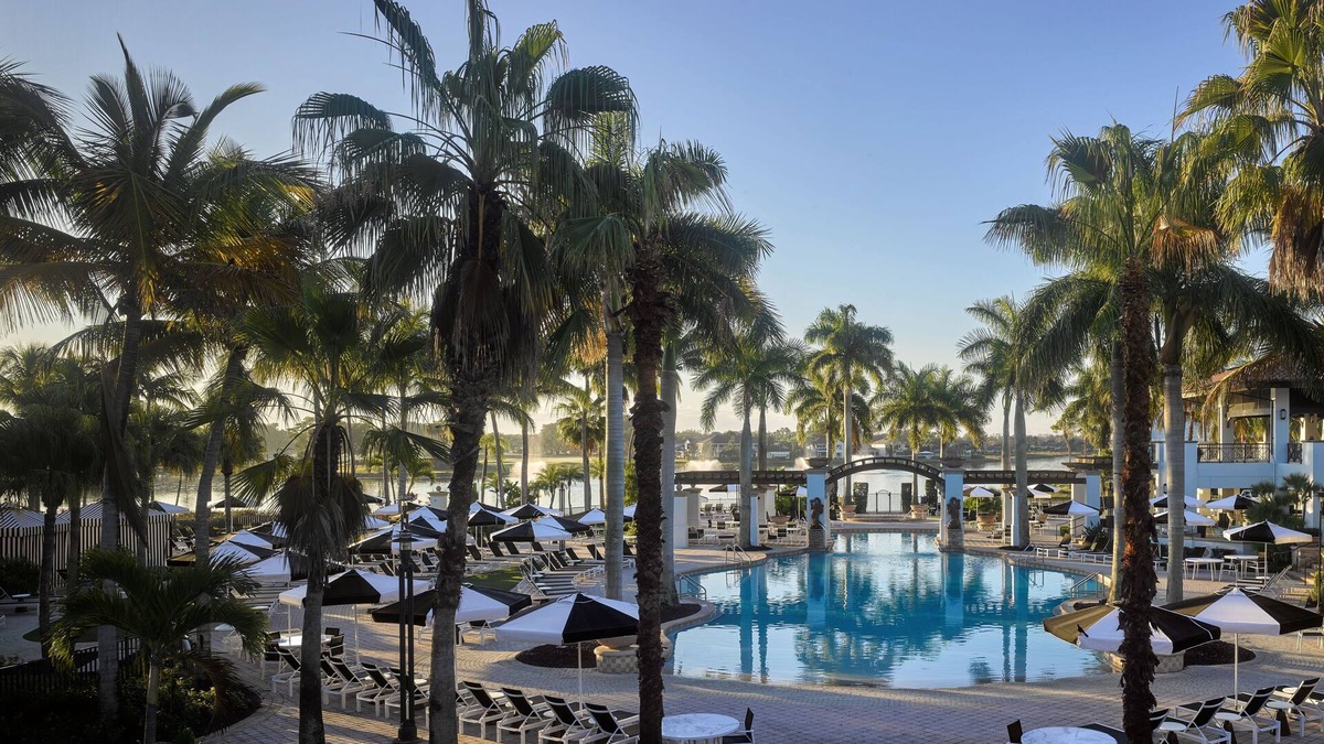 Hunt Club Cottage | Luxury Coastal Cottages with Breathtaking Resort Amenities in The Palm Beaches