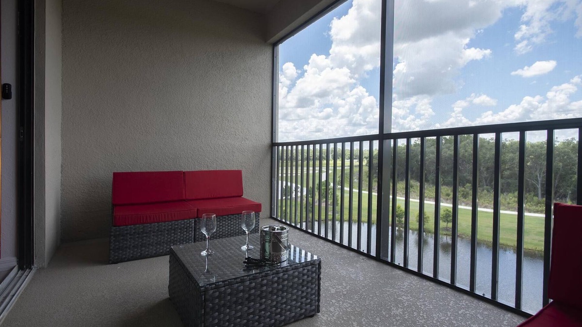 Lakewood Ranch Condo | Luxury condo - 2 Bed/2 Bath on the fourth floor, what a view!