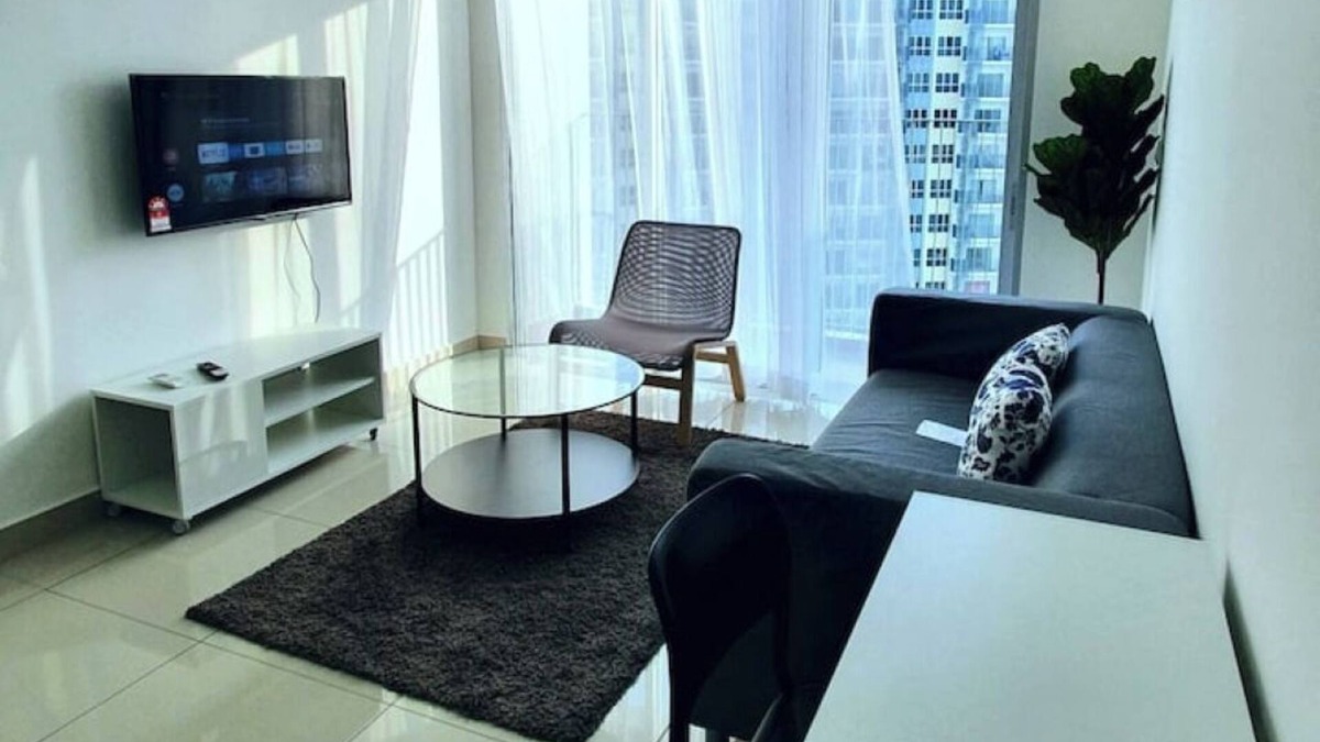 Kajang Apartment | Luxury condo (6) with AC & pool view @ Bangi