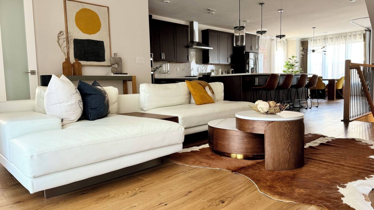 Chantilly Condo | Luxury Condo near Dulles Tech Corridor