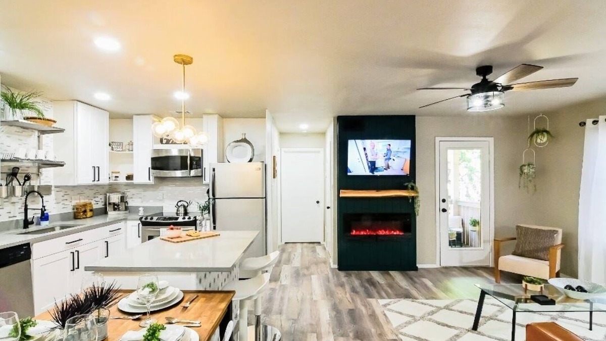 North Shoal Creek Apartment | Luxury Condo Nestled in the Trees.