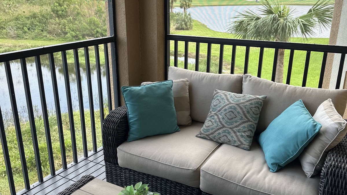 Bradenton Condo | Luxury Condo With Superb Water Views - Resort Amenities