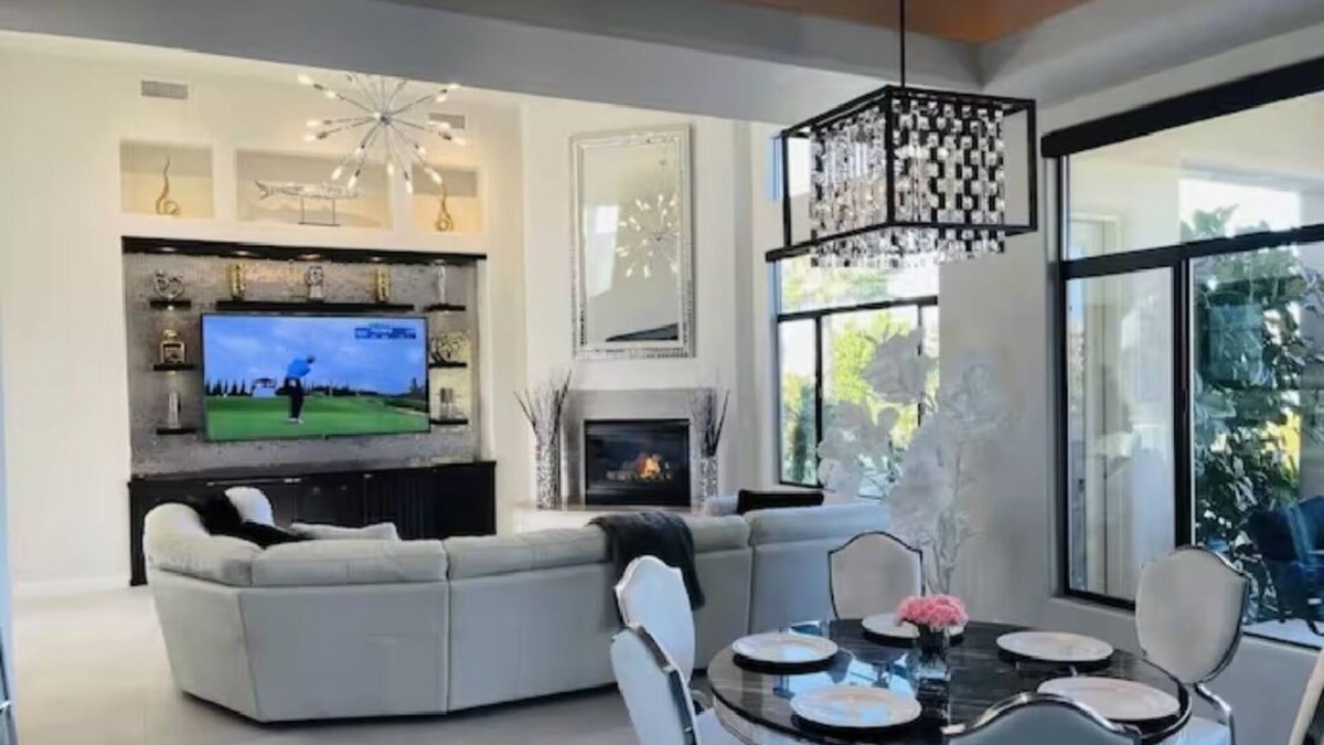 Fountain Hills House | Luxury Contemporary Sanctuary w/ Pool and Views!