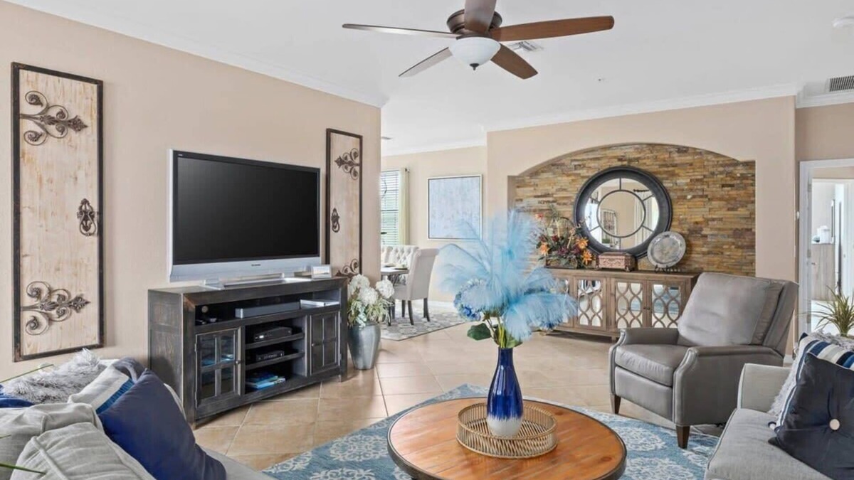 Bonita Springs House | Luxury Country Club Residence at Bonita National