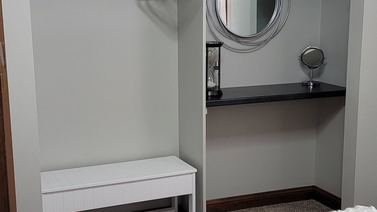 Rapid City House | Luxury Decor - CLEANEST HOUSE EVER -
