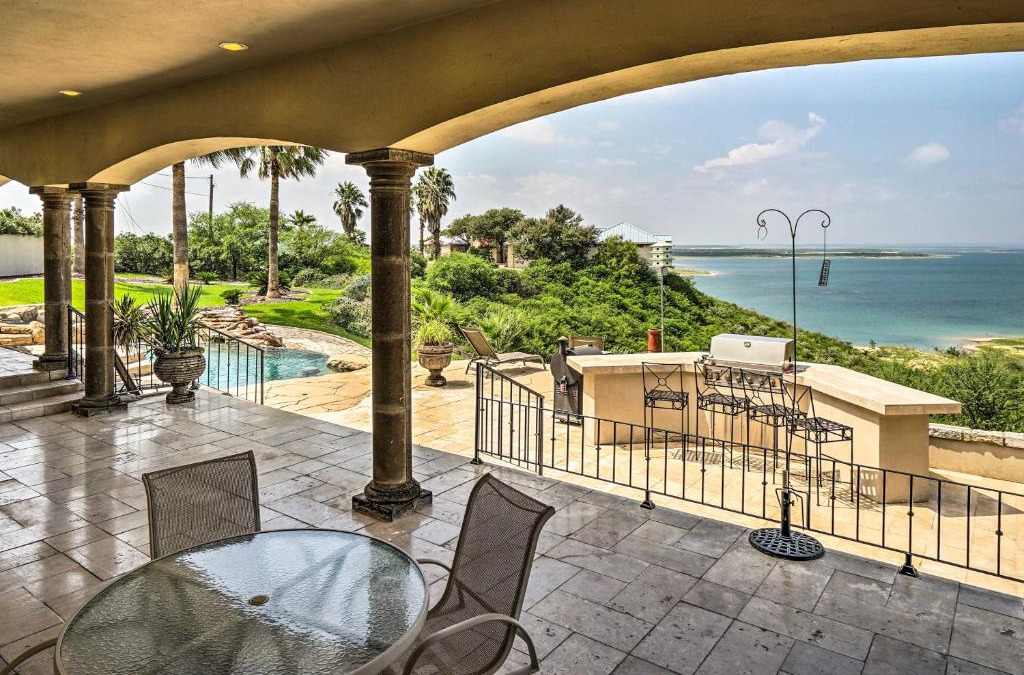 Amistad National Recreational Area House | Luxury Del Rio Home with Pool and Lake Views!