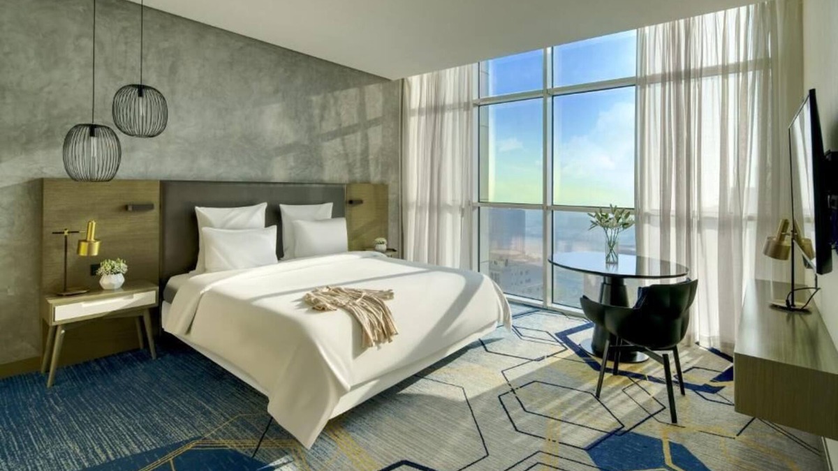 Al Khan Apartment | Luxury Deluxe Suite Near Sharjah Expo Center SHJ