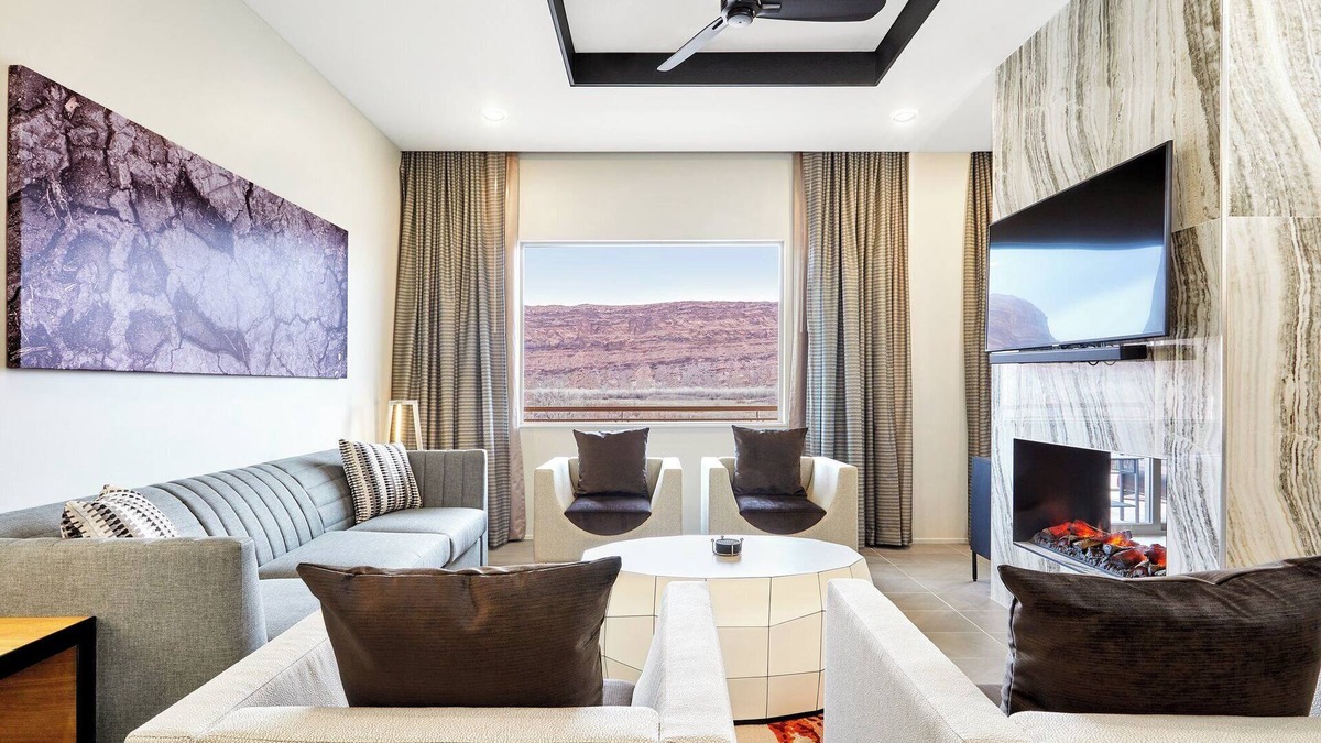 Moab Resort | Luxury Desert Retreat a Thrill Seekers Dream!