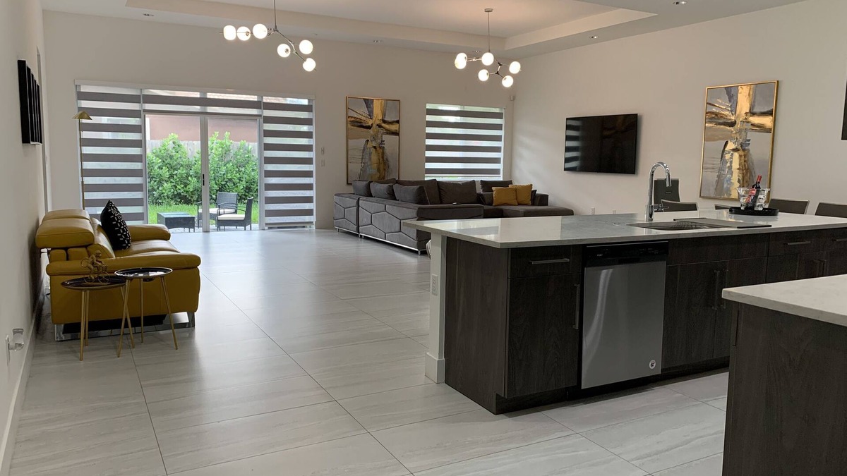 Richmond West House | Luxury-design House