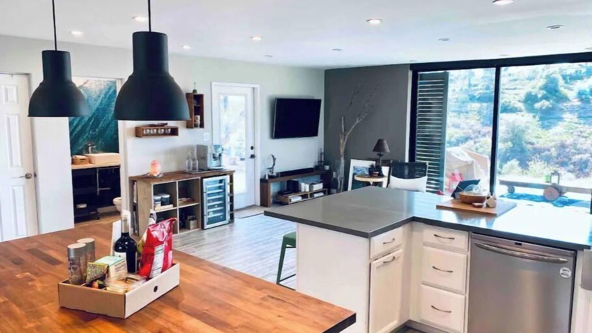 North Clairemont House | LUXURY Designer Home w/INCREDIBLE VIEWS biz ready