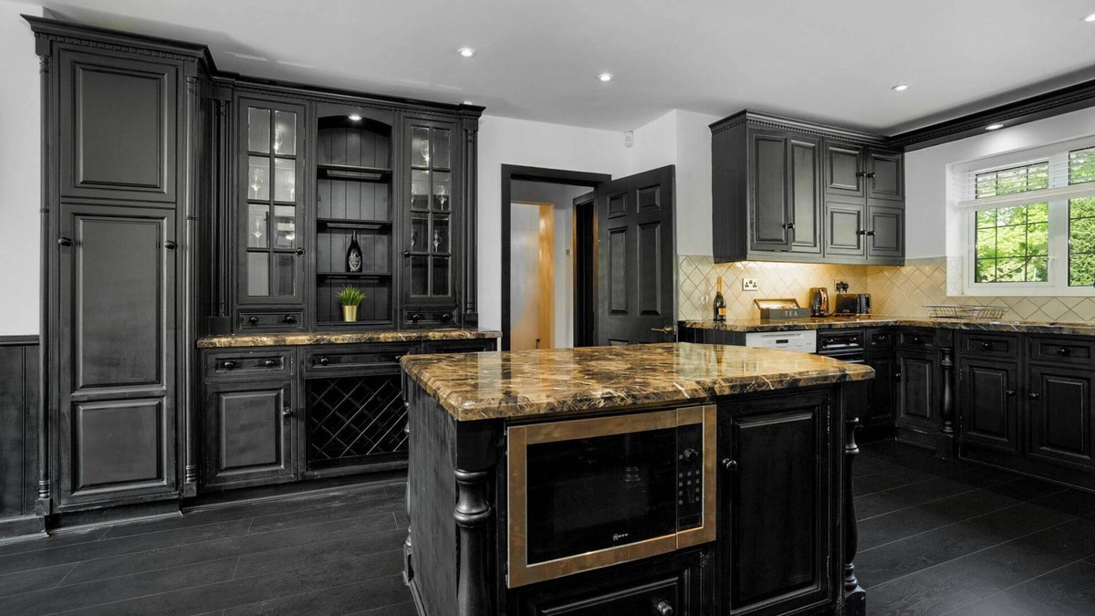 Lichfield House | Luxury designer mansion in West Midlands countryside