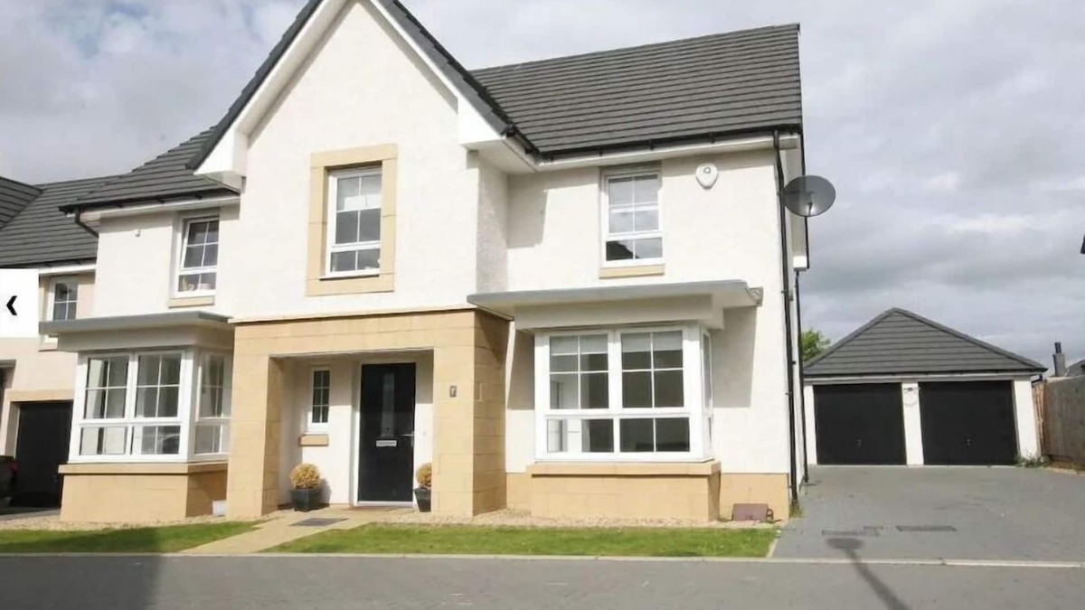 Gifford House | Luxury Detached Home in Edinburgh