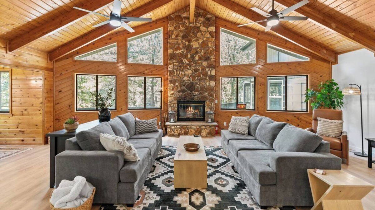 Munds Park House | Luxury Double-Cabin with Panoramic Forest Views. Two for the price of one!